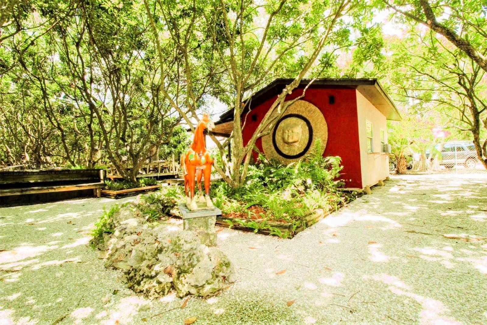 Exclusive Lake Tiny House In Beautiful Japanese Garden โฮมสเตด ภายนอก รูปภาพ